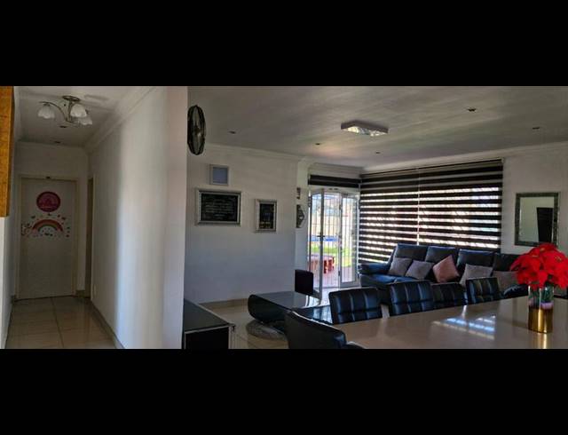 3 BEDROOM HOUSE FOR SALE IN WESPARK